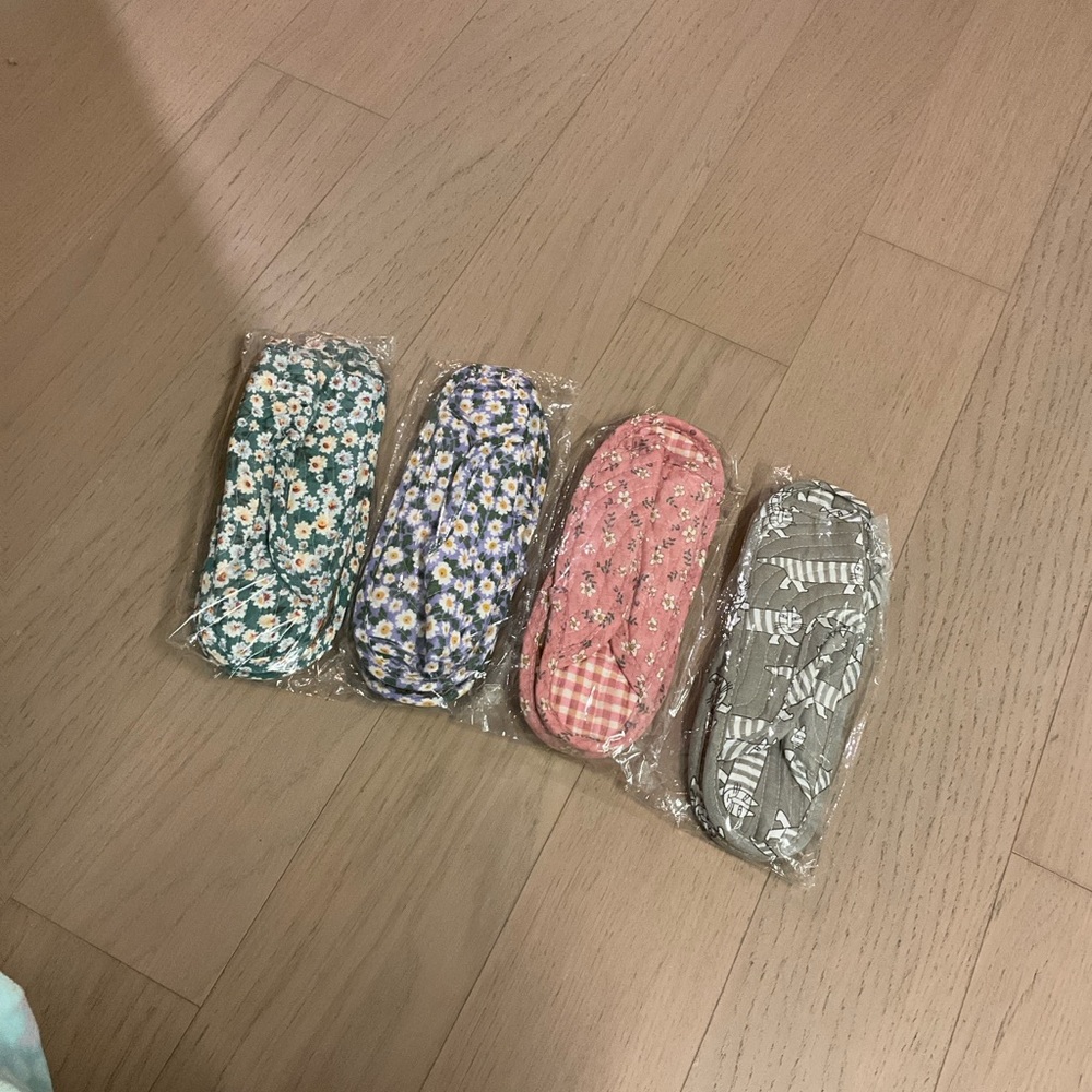Floral and Patterned Women's Slippers - Picture 2 of 9